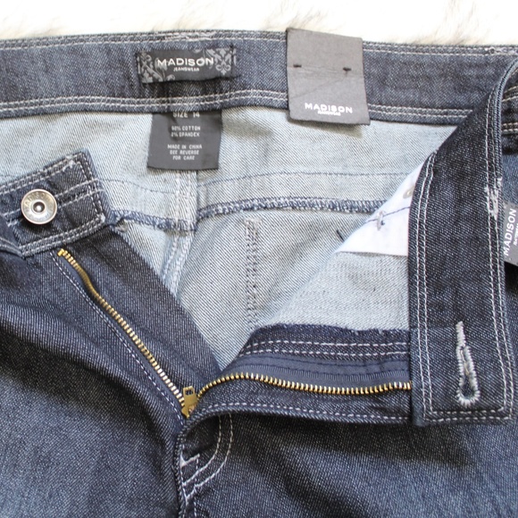 SOLD NWT Madison Jeanswear Capris Size 14 - Picture 5 of 8